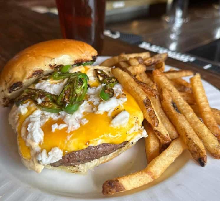 The Chesapeake Burger Dogfish Head Alehouse Craft Beer Gaithersburg